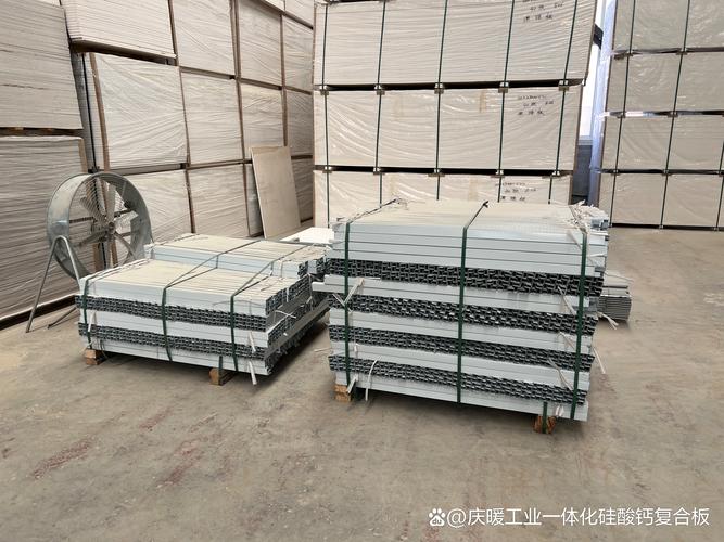 最近帮朋友看装修材料,挖到一家宝藏复合板厂